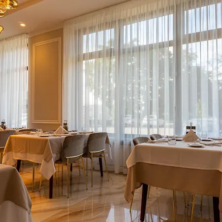 Aparthotel Rosso *