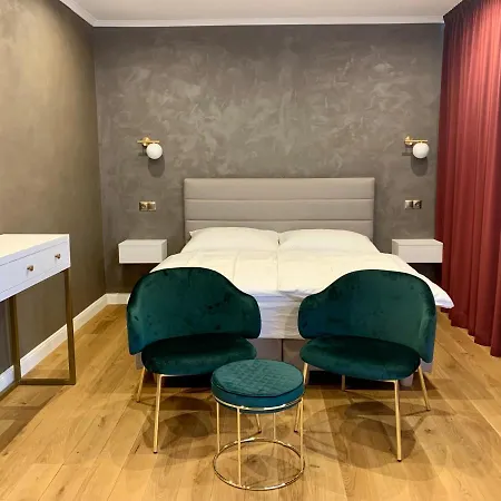 Rosso Aparthotel *